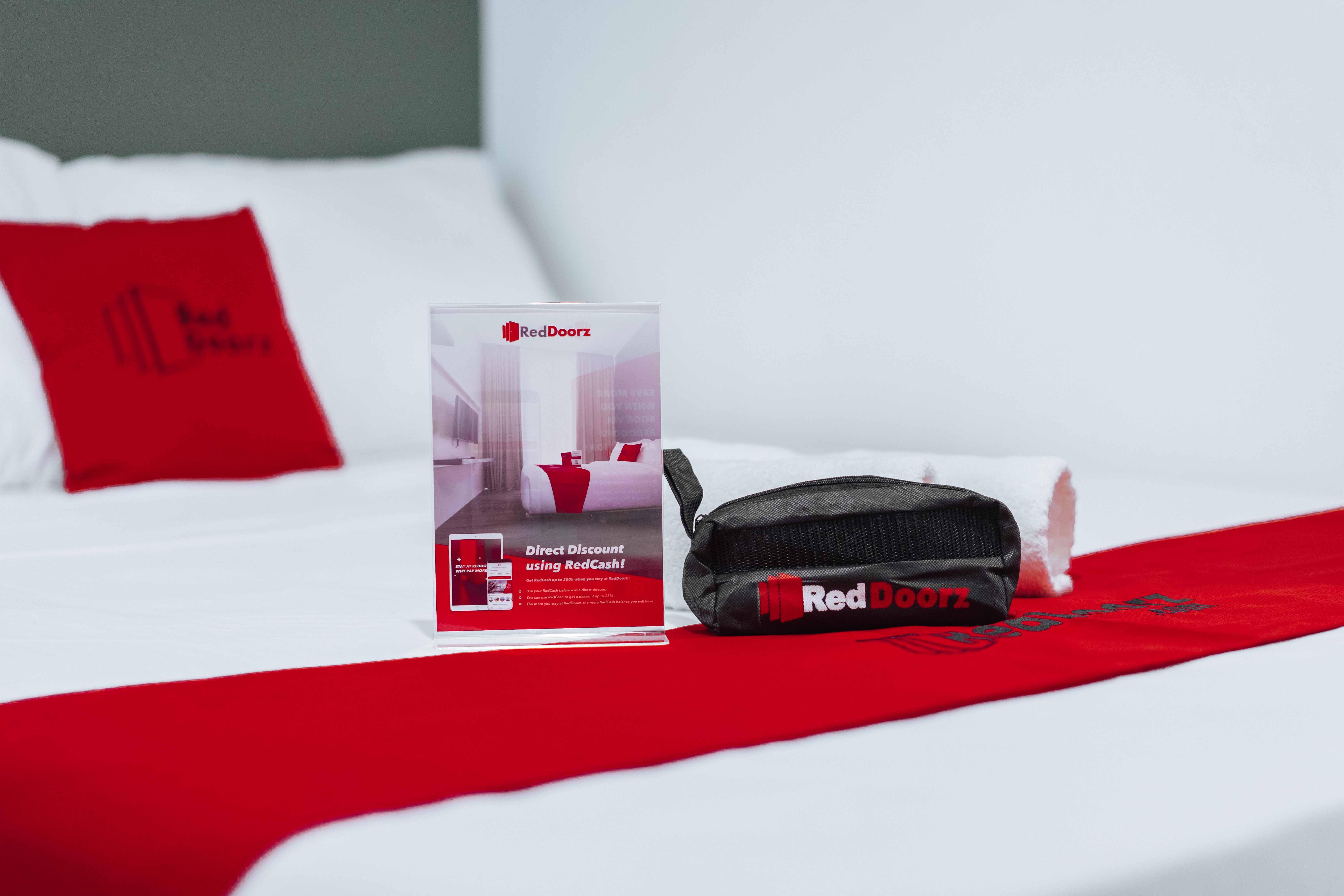 Reddoorz Plus @ Roxas Street Davao City Dış mekan fotoğraf