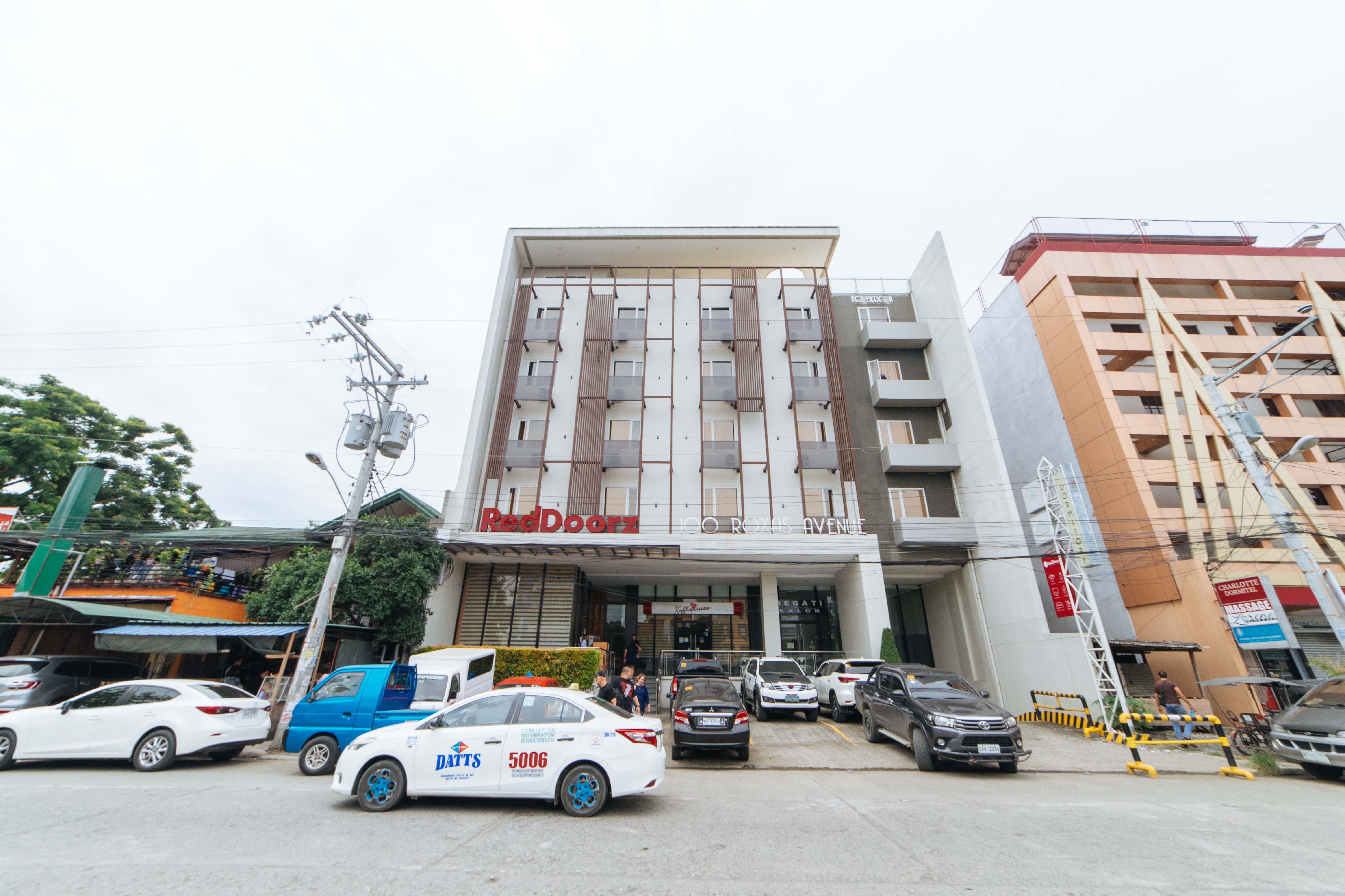 Reddoorz Plus @ Roxas Street Davao City Dış mekan fotoğraf