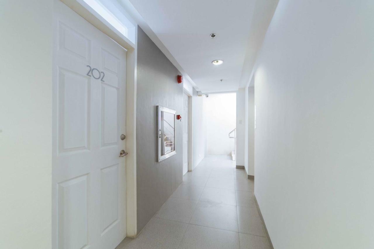 Reddoorz Plus @ Roxas Street Davao City Dış mekan fotoğraf