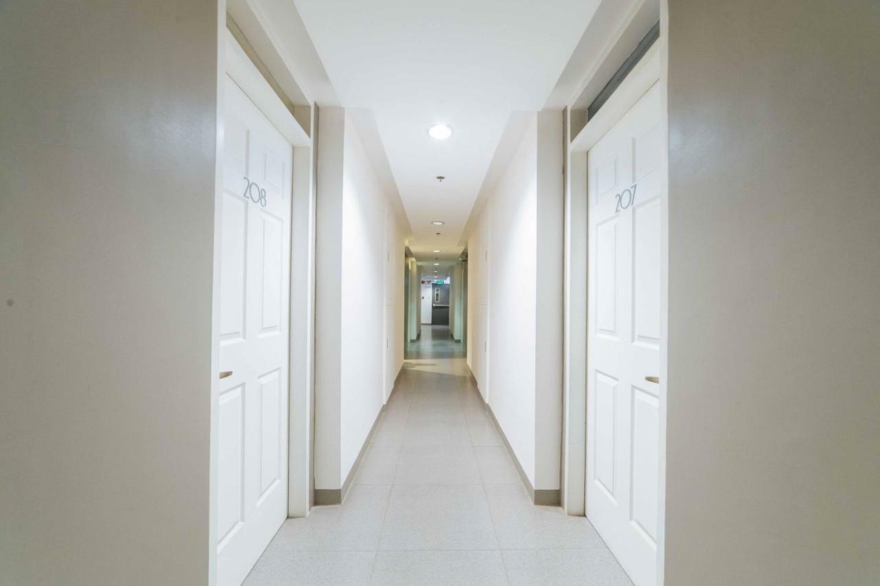 Reddoorz Plus @ Roxas Street Davao City Dış mekan fotoğraf