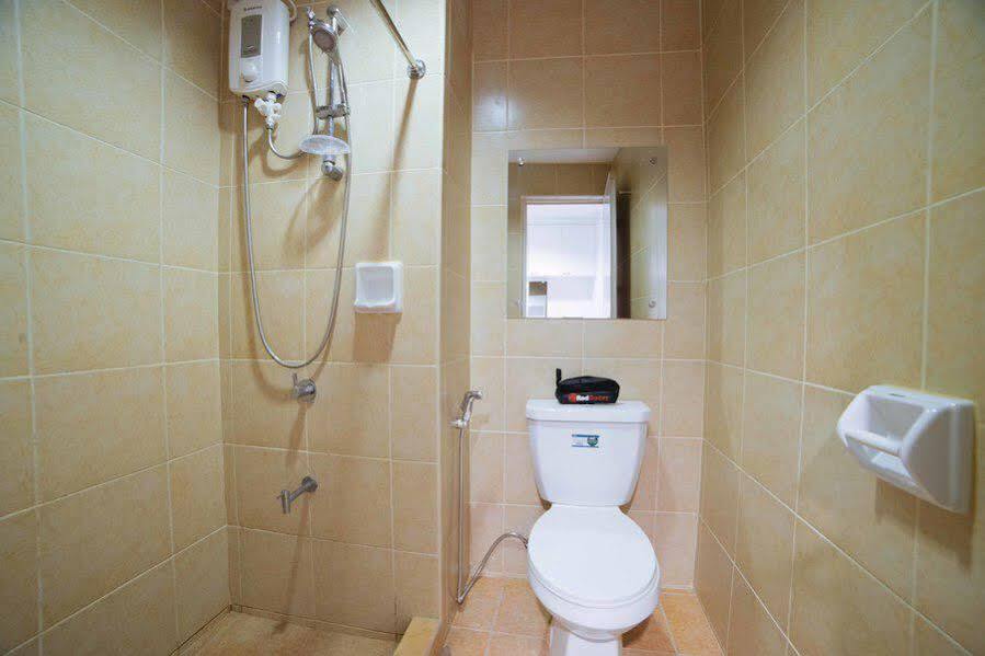 Reddoorz Plus @ Roxas Street Davao City Dış mekan fotoğraf